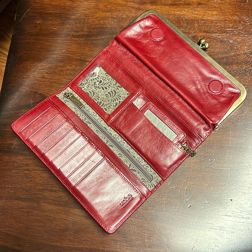 Hobo Rachel wallet in red
